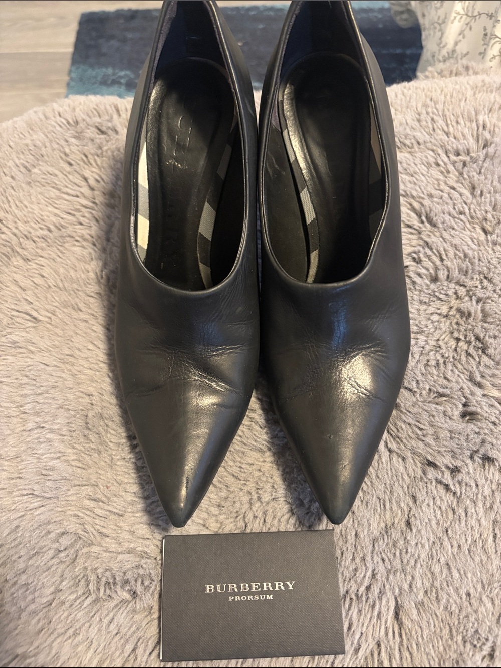 Burberry Black Pointed Leather High Heels